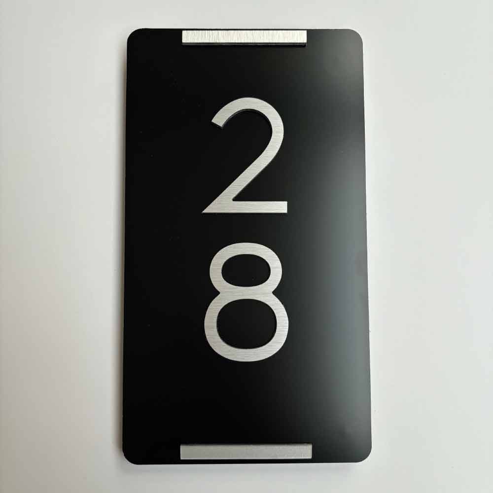 Vertical house sign with Brushed Silver numbers